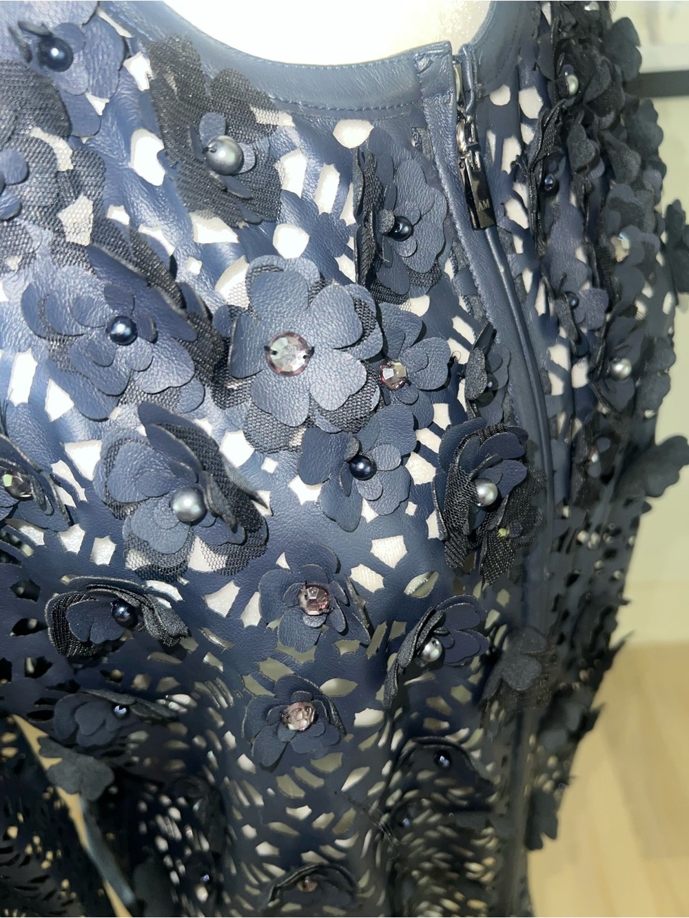 Alberto Makali Navy Laser-Cut Floral Statement Piece Jacket-LIKE NEW• GREAT DEAL - Picture 8 of 11